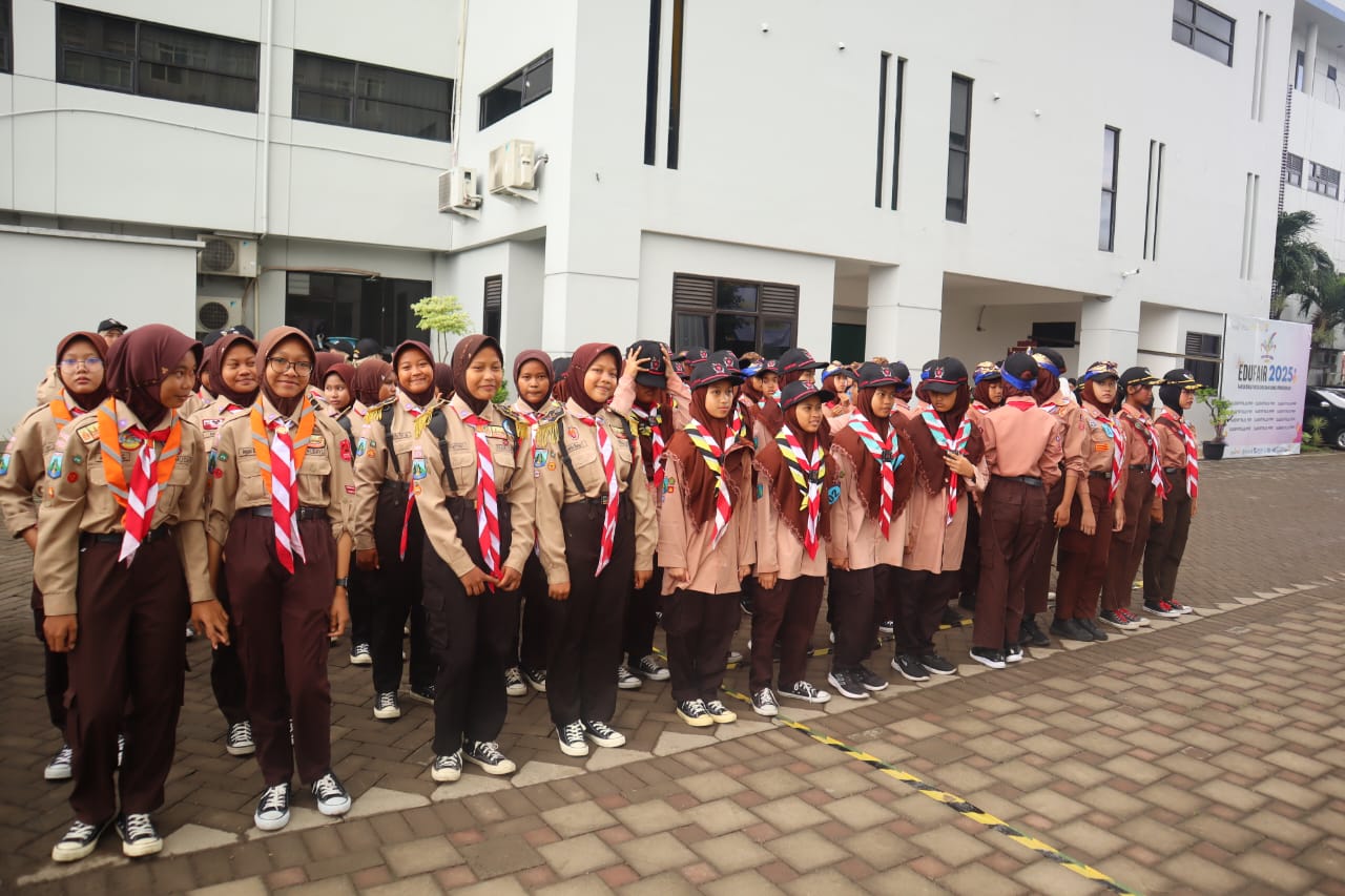 Gebyar Lomba PBB Bertongkat