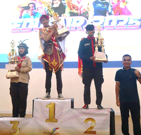 Gebyar Lomba PBB Bertongkat