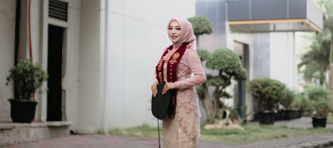 Wisudawan Berprestasi