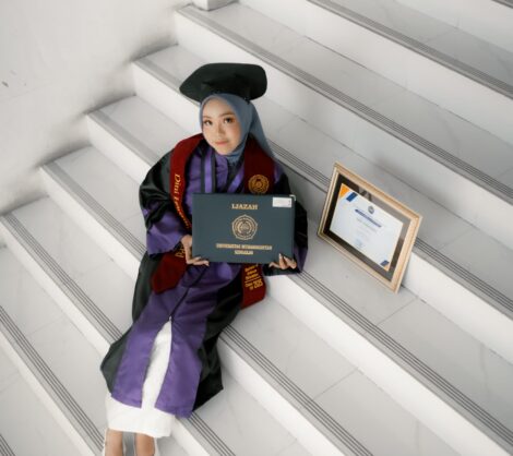 wisudawan berprestasi