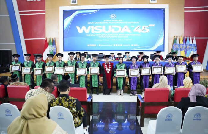 wisudawan berprestasi
