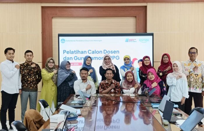 Pelatihan Calon Dosen dan Guru Pamong