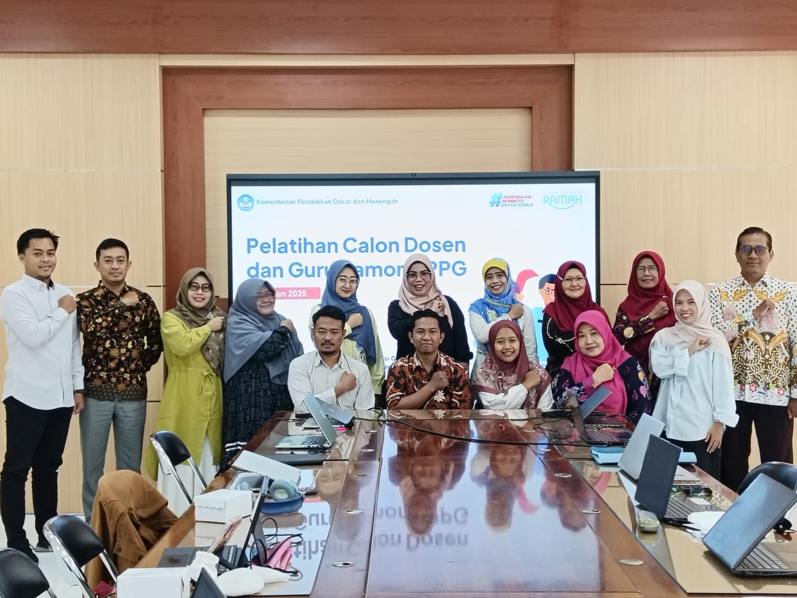 Pelatihan Calon Dosen dan Guru Pamong